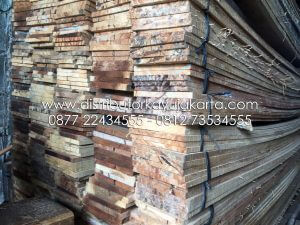 Kayu Borneo